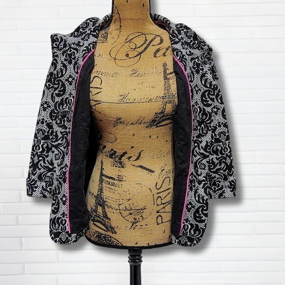 Talbots Black & White Jacquard Blazer | Size 4 | Elegant Damask Statement Piece - Picture 3 of 6